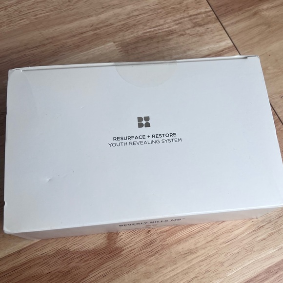 Beverly Hills MD Resurface + Restore Youth System NEW Sealed - Picture 2 of 8